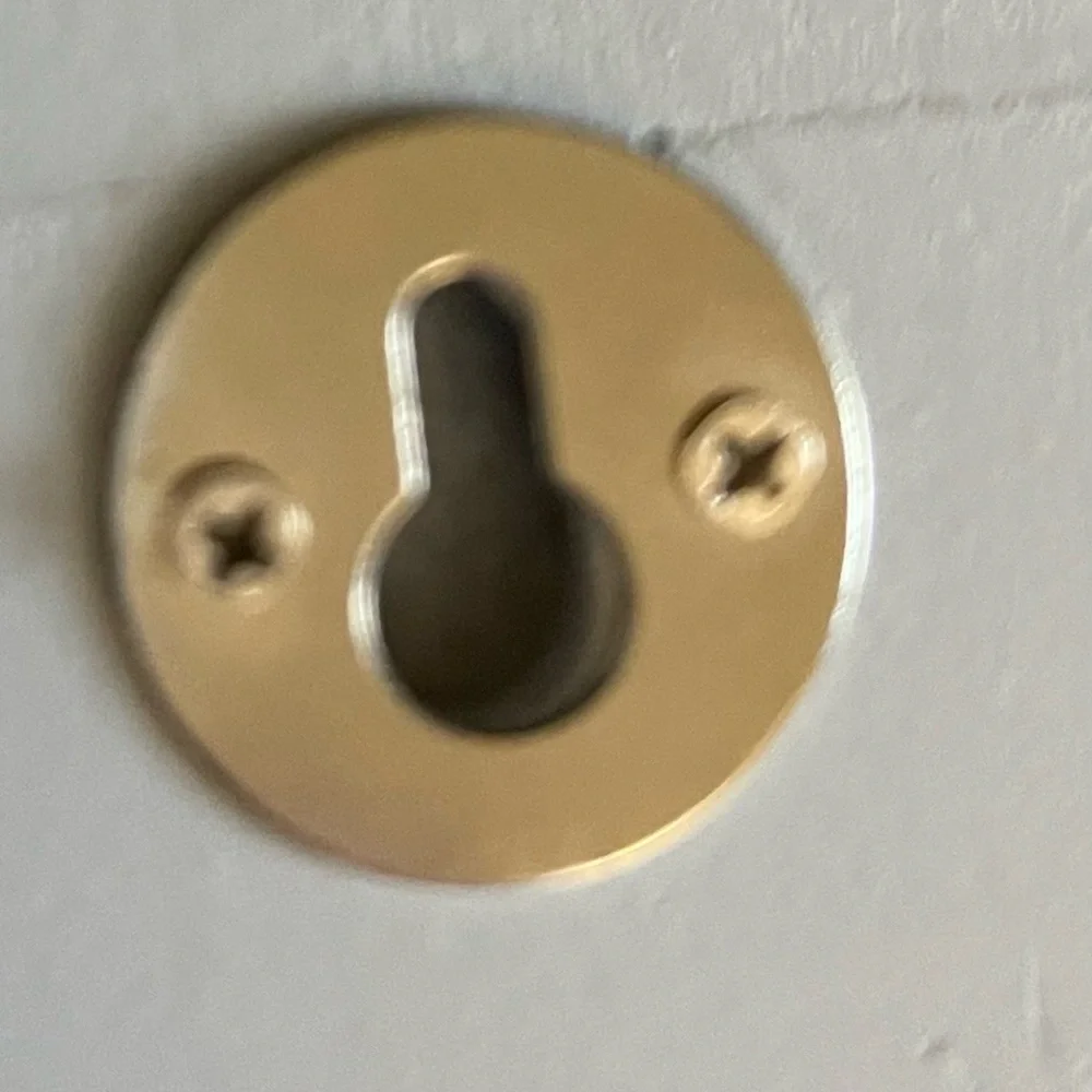 Wall Shelf with Beautiful Knobs